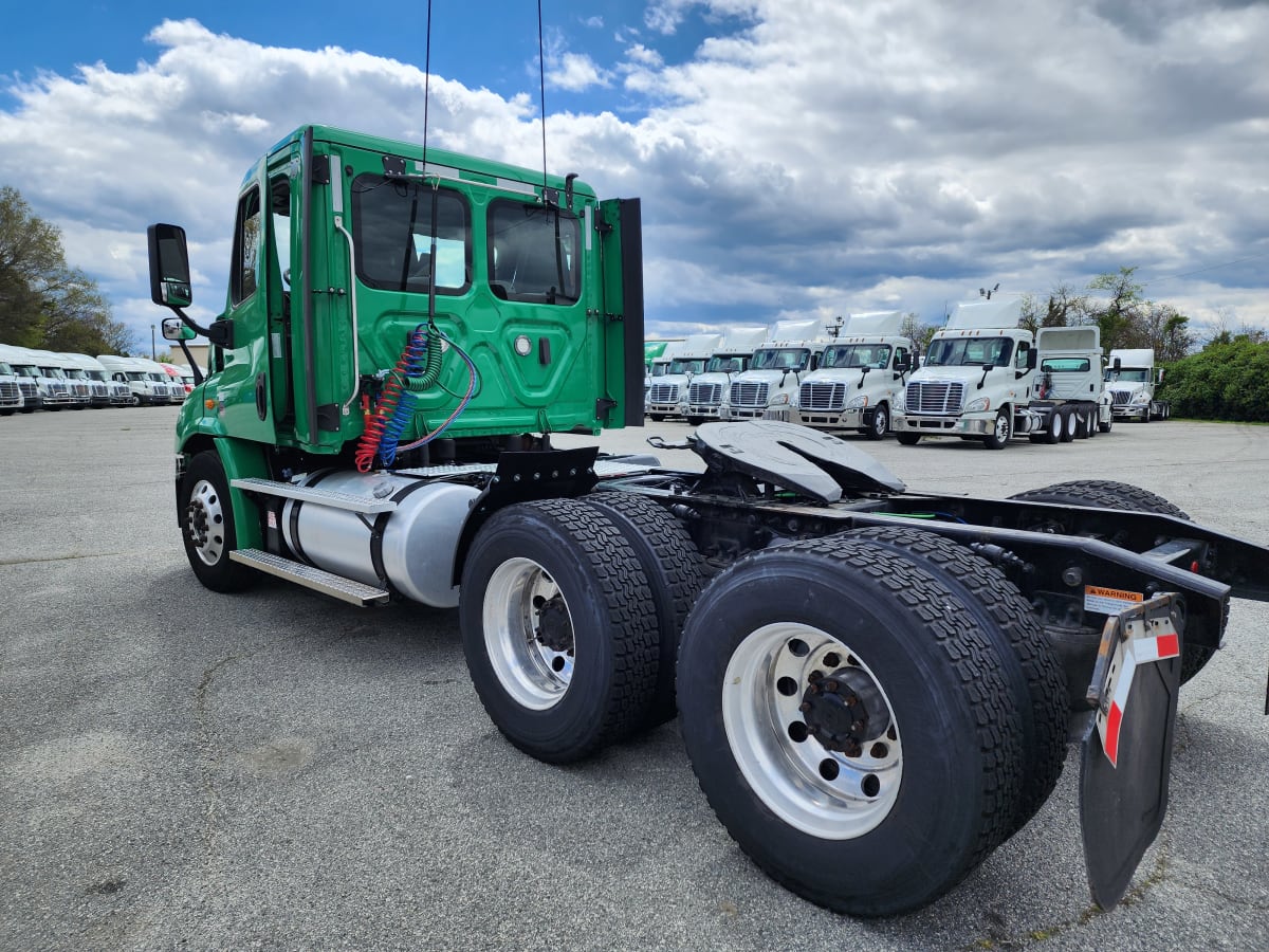 2019 Freightliner/Mercedes CASCADIA 113 860388