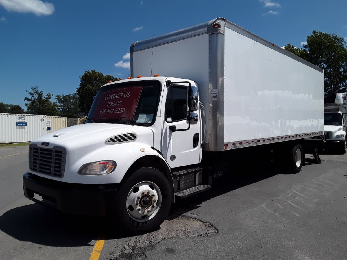 2019 Freightliner M2 106 860404