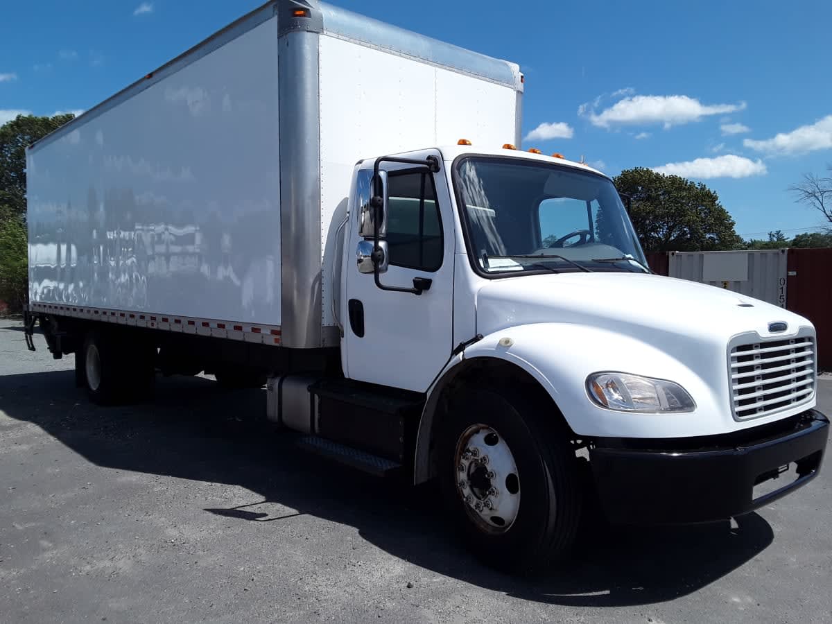 2019 Freightliner M2 106 860404