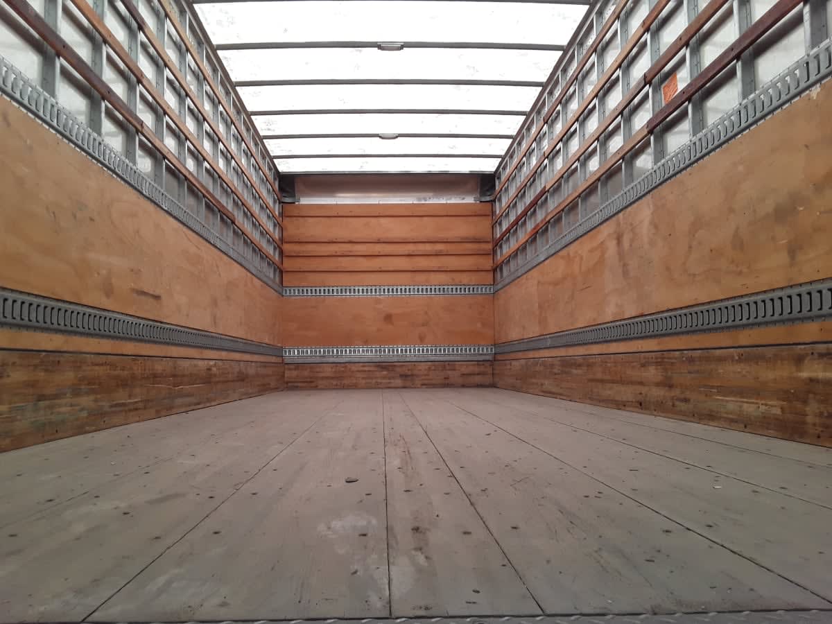 2019 Freightliner M2 106 860404
