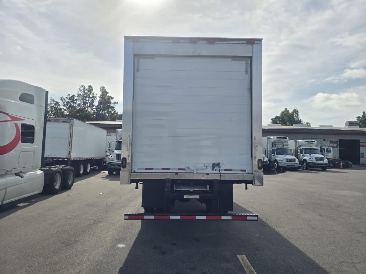 2019 Freightliner/Mercedes M2 106 860408