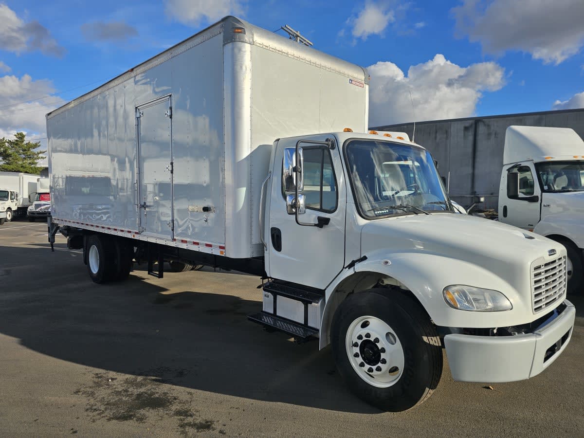 2019 Freightliner/Mercedes M2 106 860631