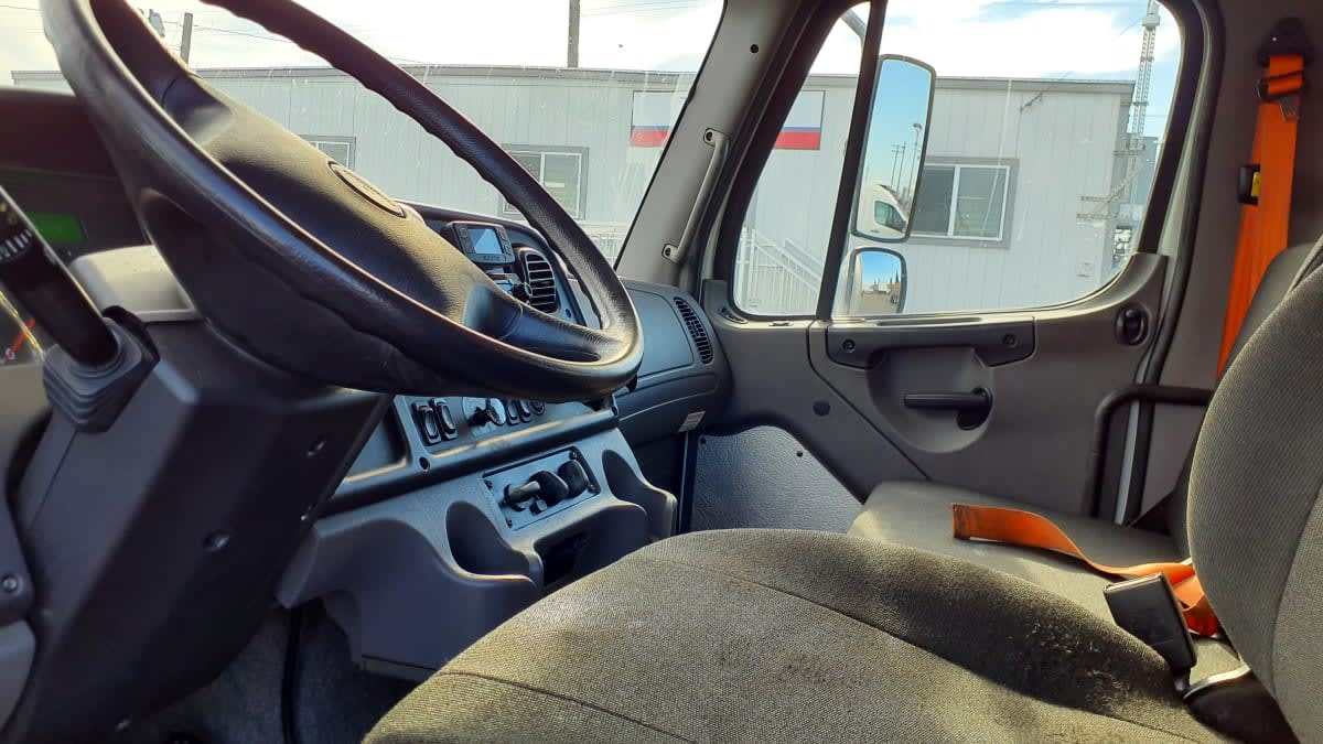 2019 Freightliner/Mercedes M2 106 860635
