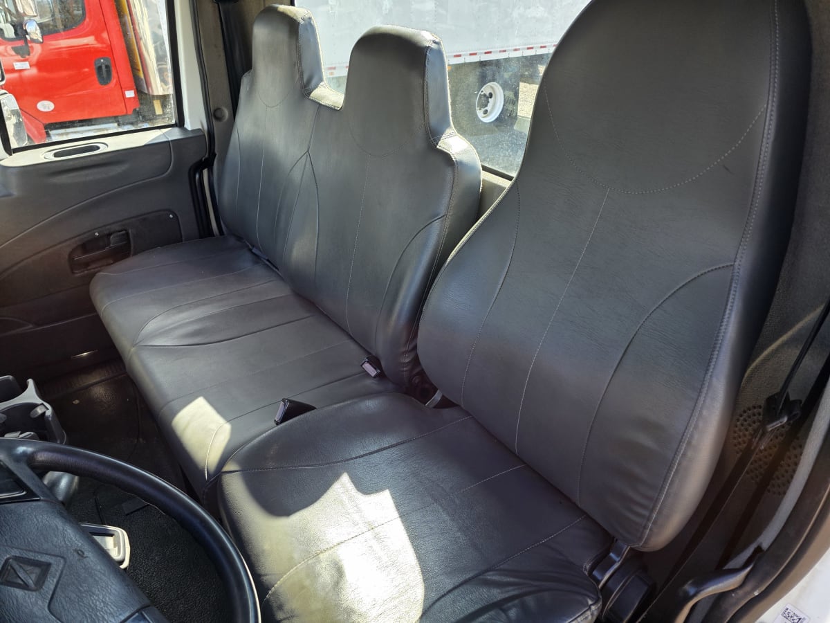 2019 Navistar International 4300 860722