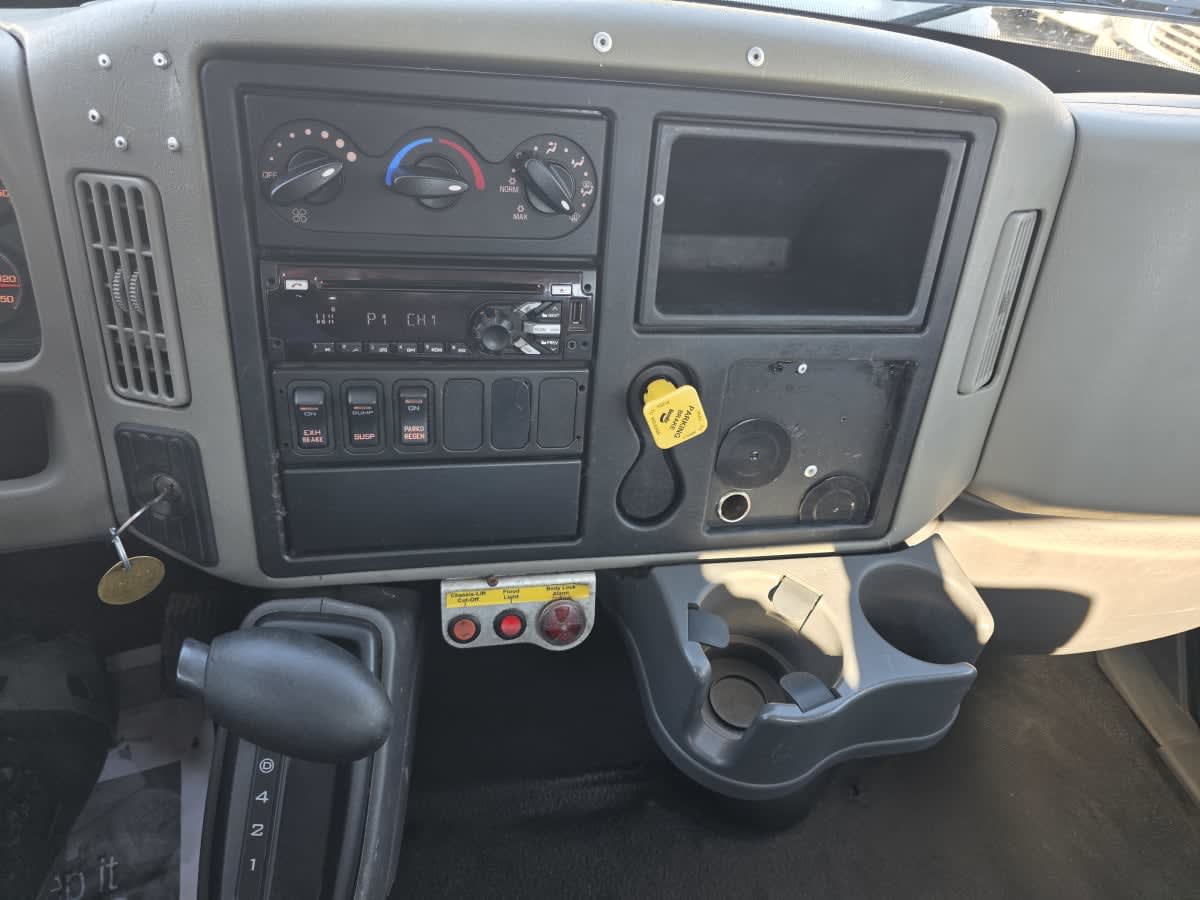 2019 Navistar International 4300 860729