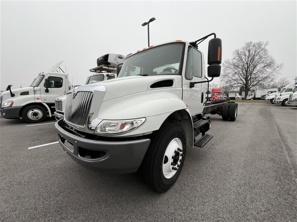 2019 Navistar International 4300 860733