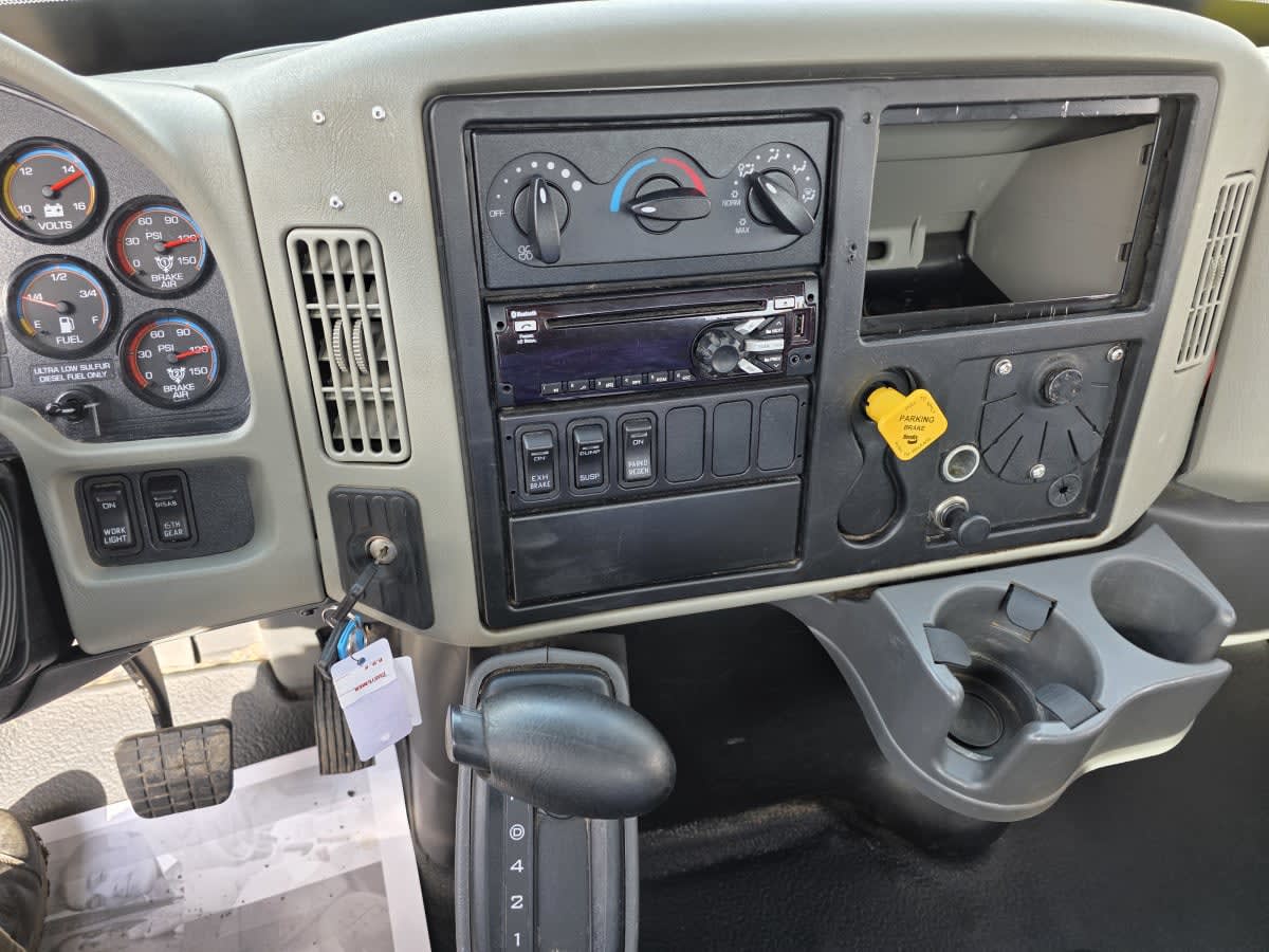 2019 Navistar International 4300 860736