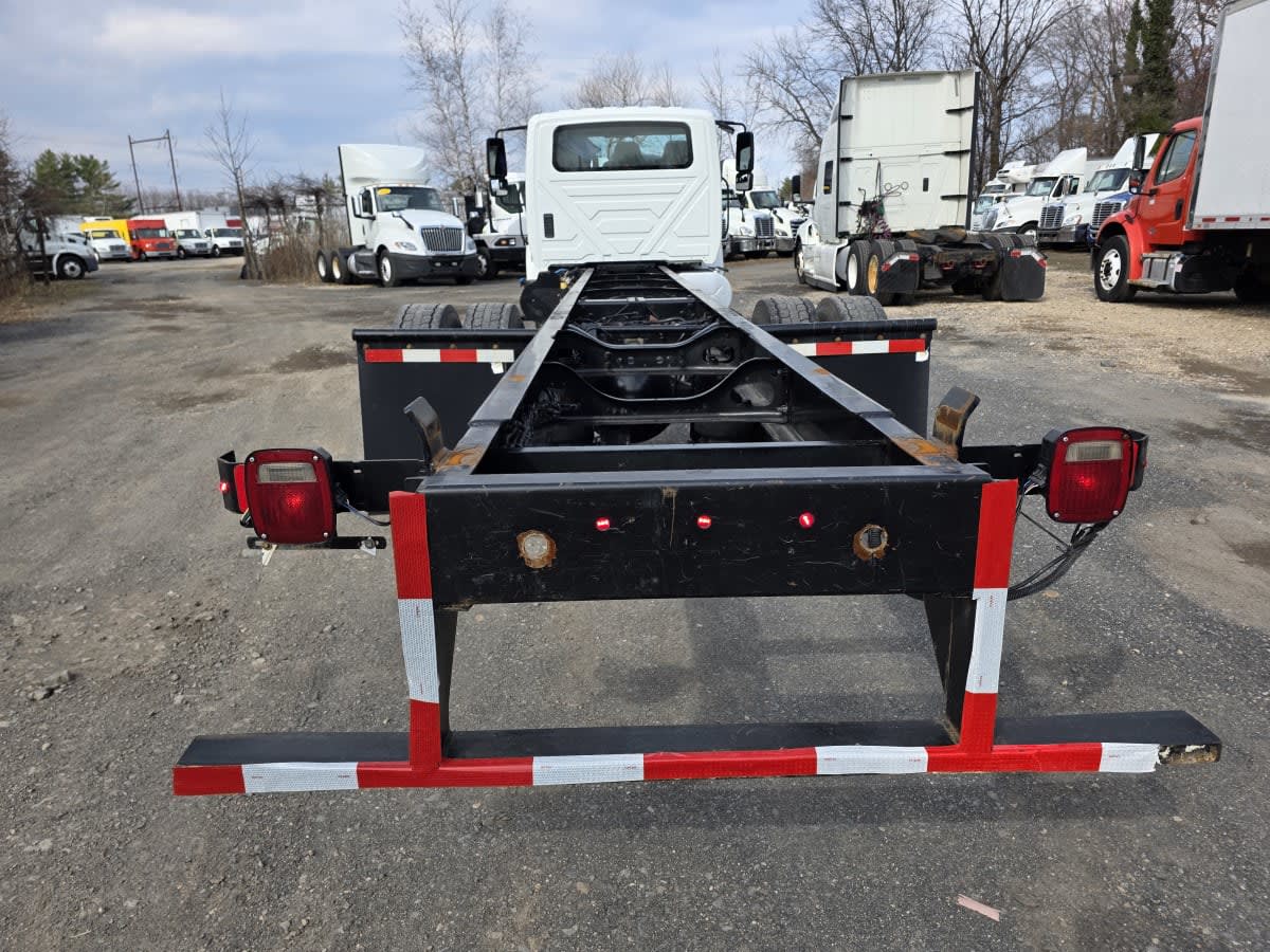 2019 Navistar International 4300 860736