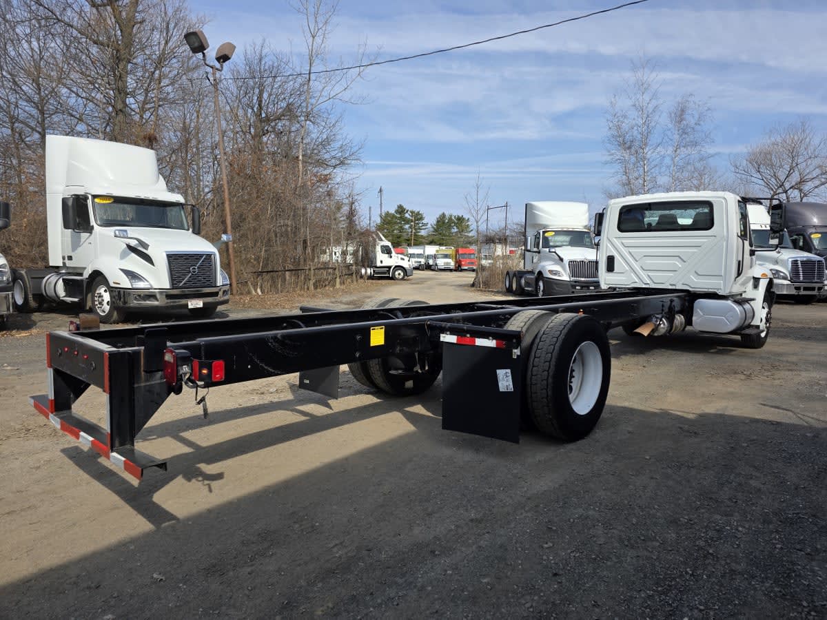 2019 Navistar International 4300 860739