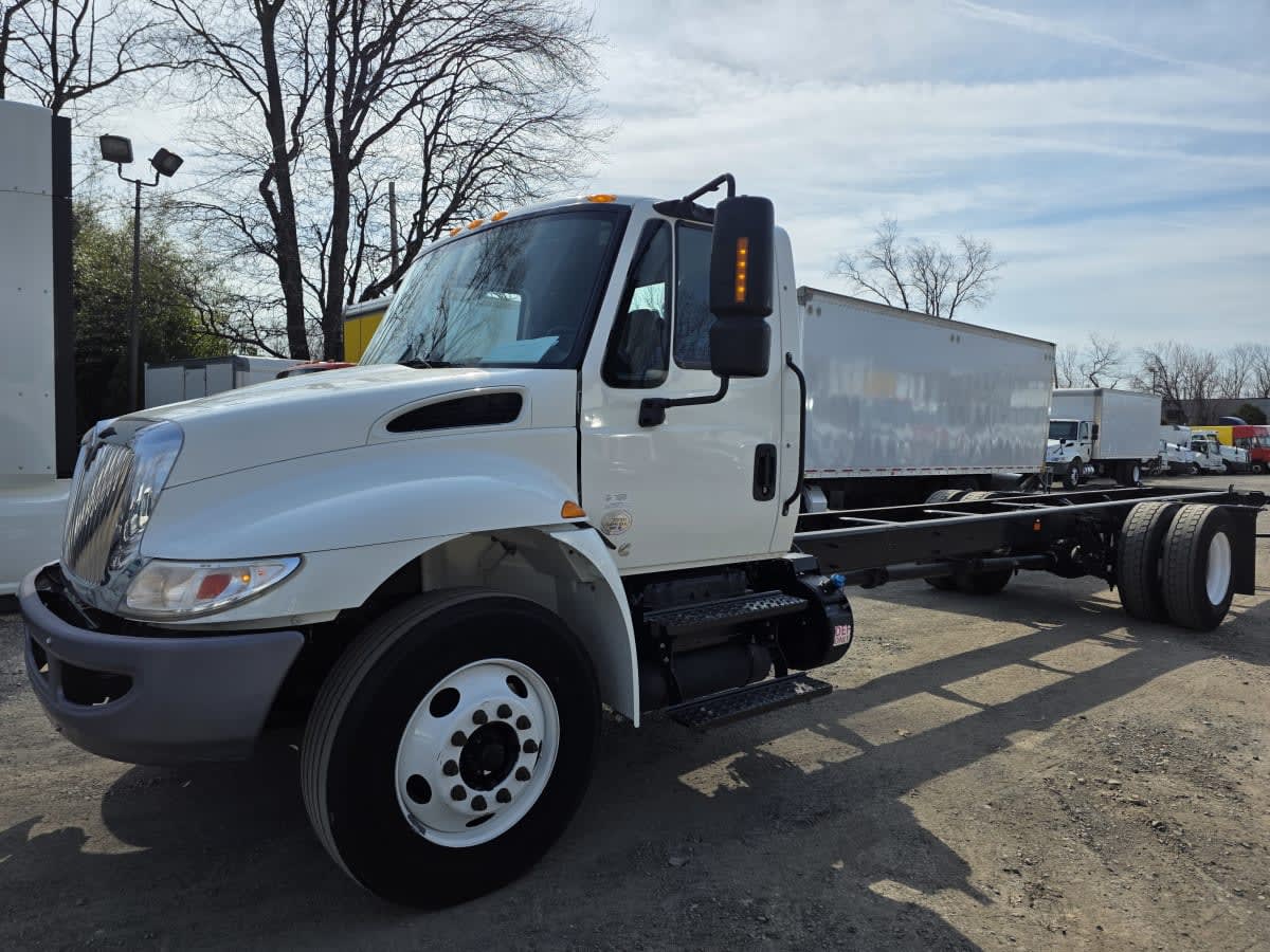 2019 Navistar International 4300 860739
