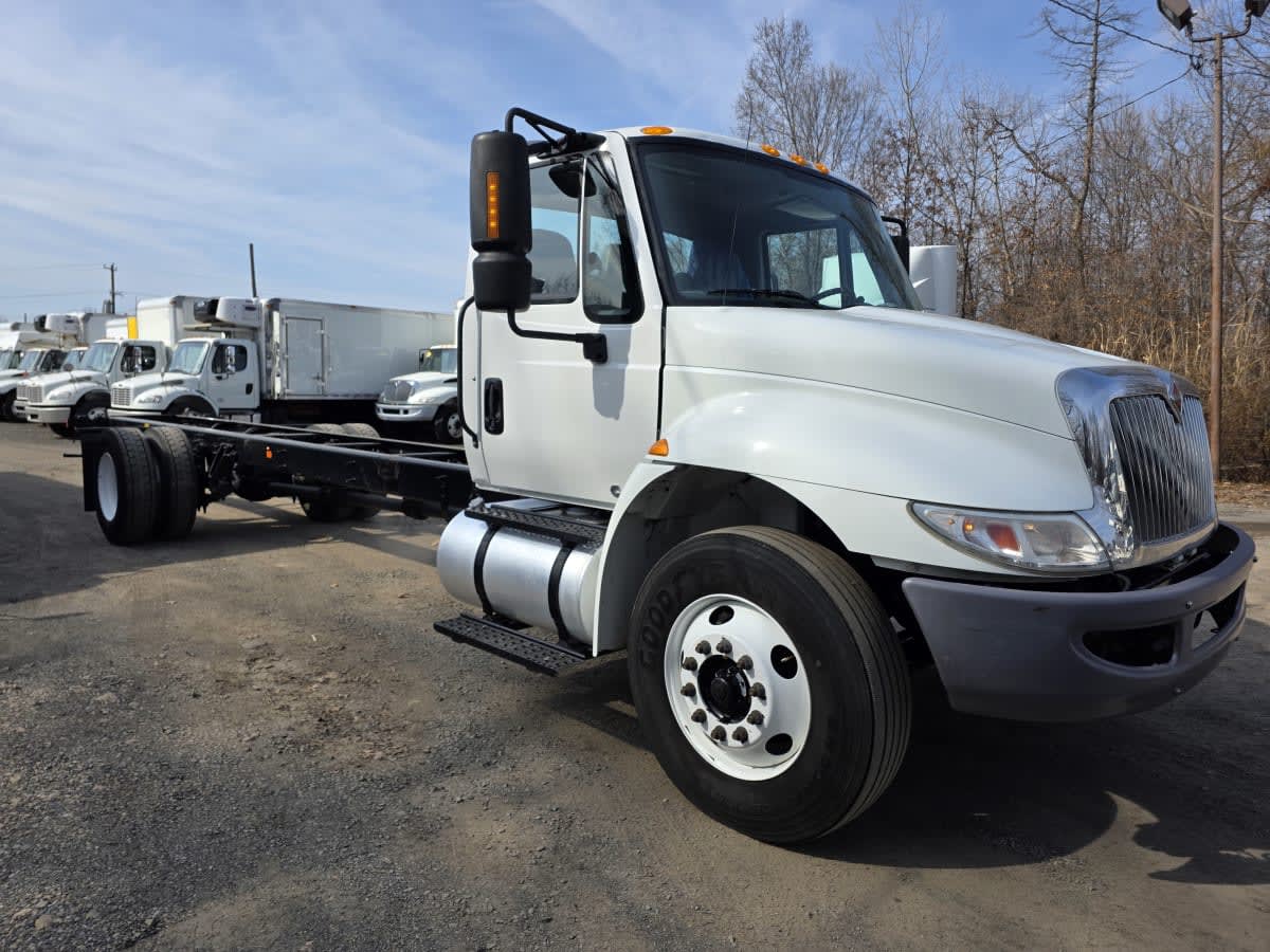 2019 Navistar International 4300 860739
