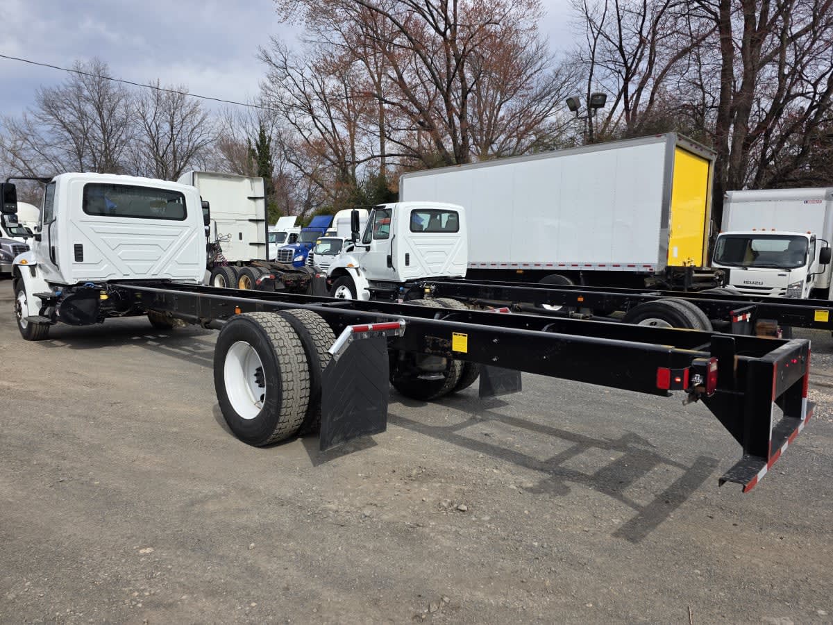 2019 Navistar International 4300 860740