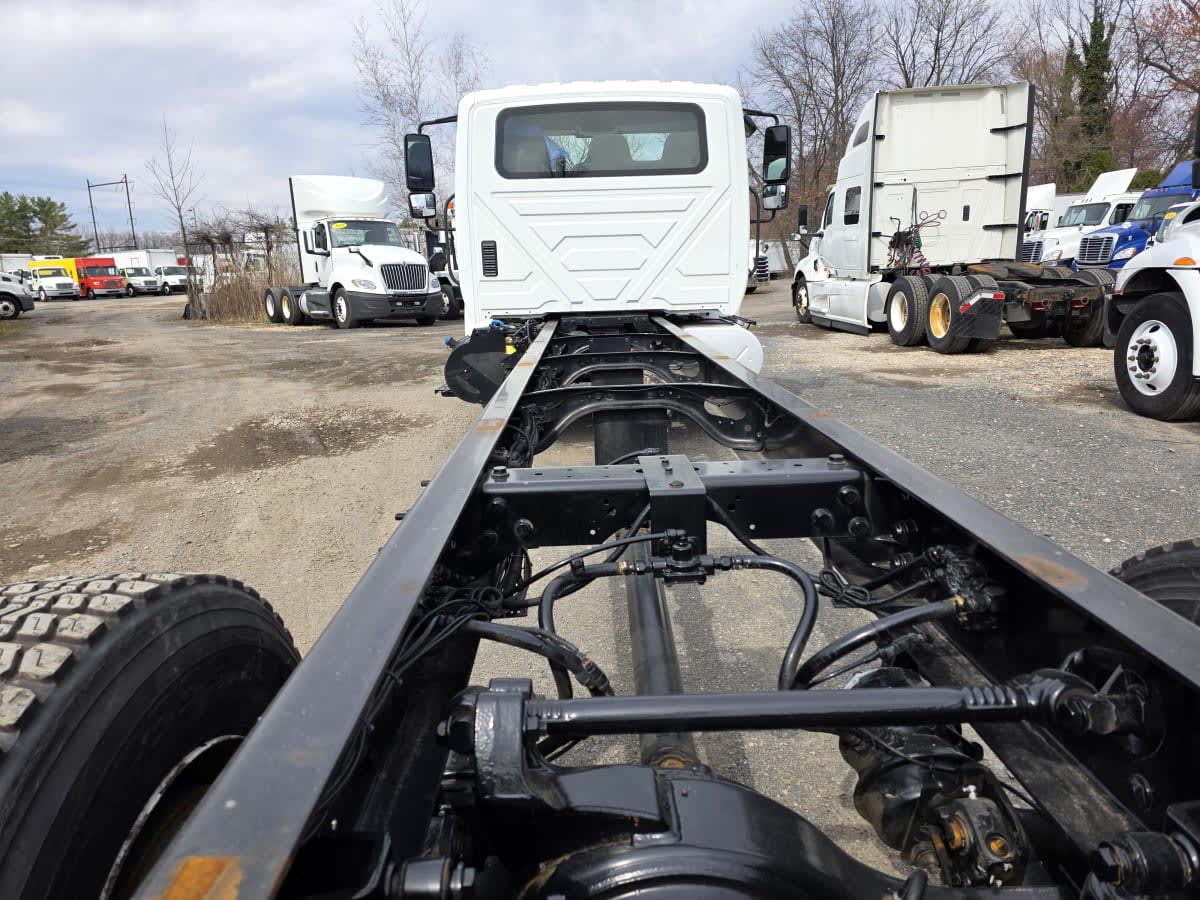 2019 Navistar International 4300 860740