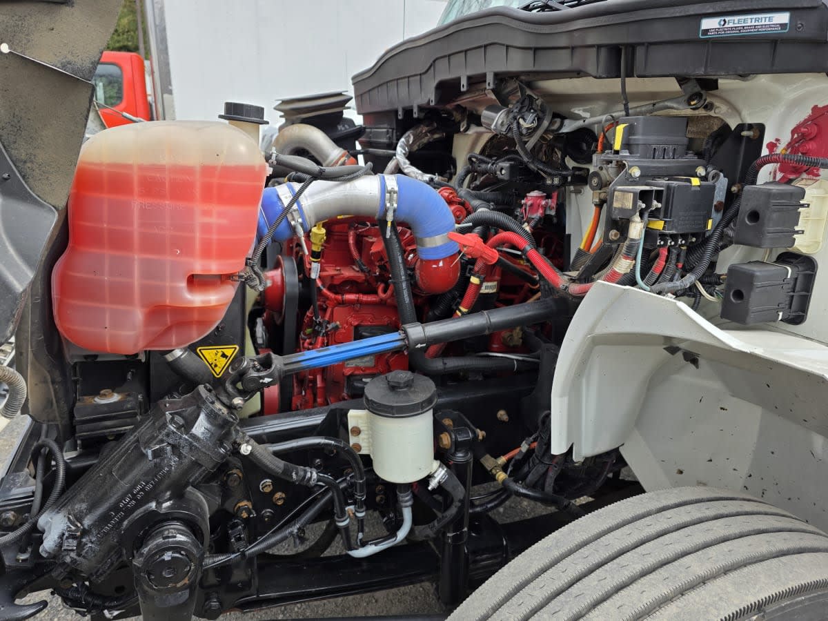 2019 Navistar International 4300 860740