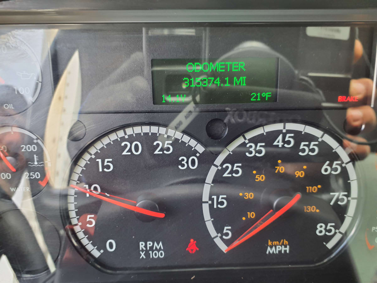 2019 Freightliner/Mercedes M2 106 860831