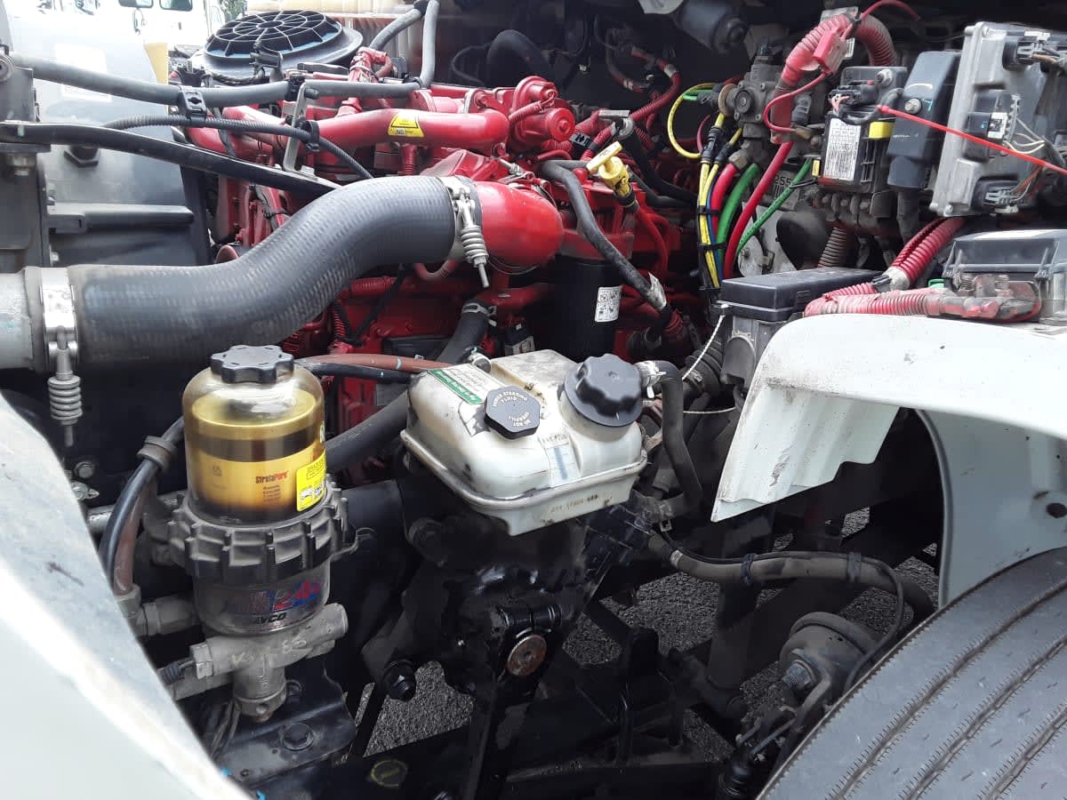 2019 Freightliner/Mercedes M2 106 860845