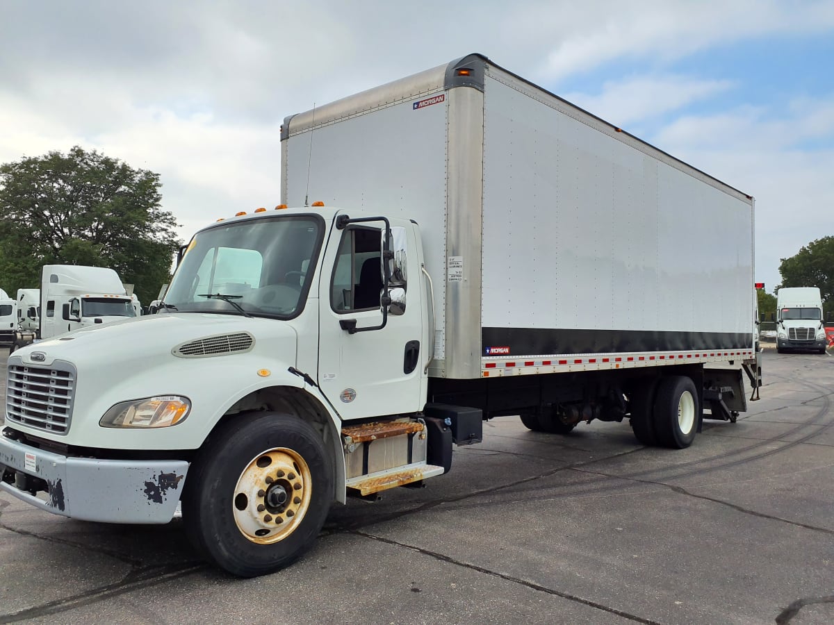 Freightliner/Mercedes M2 106 VEH-860860