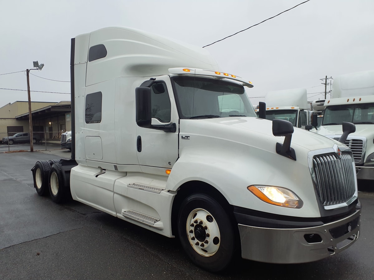 2019 Navistar International LT625 SLPR CAB 860916