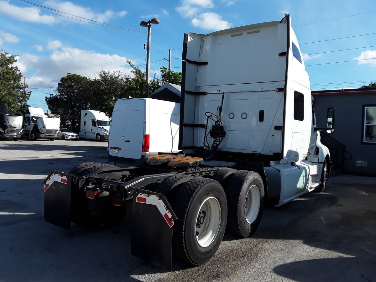 2019 Navistar International LT625 SLPR CAB 860921