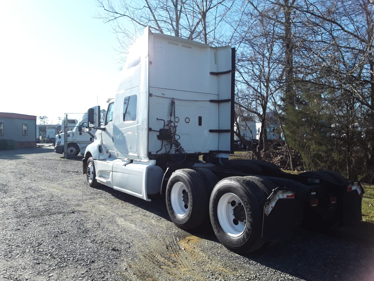 2019 Navistar International LT625 SLPR CAB 860940