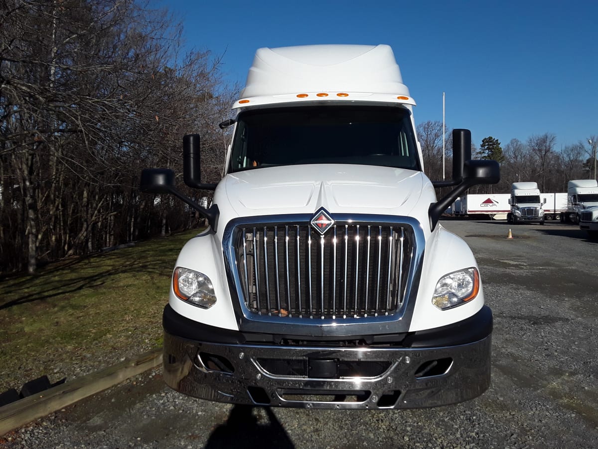 2019 Navistar International LT625 SLPR CAB 860940