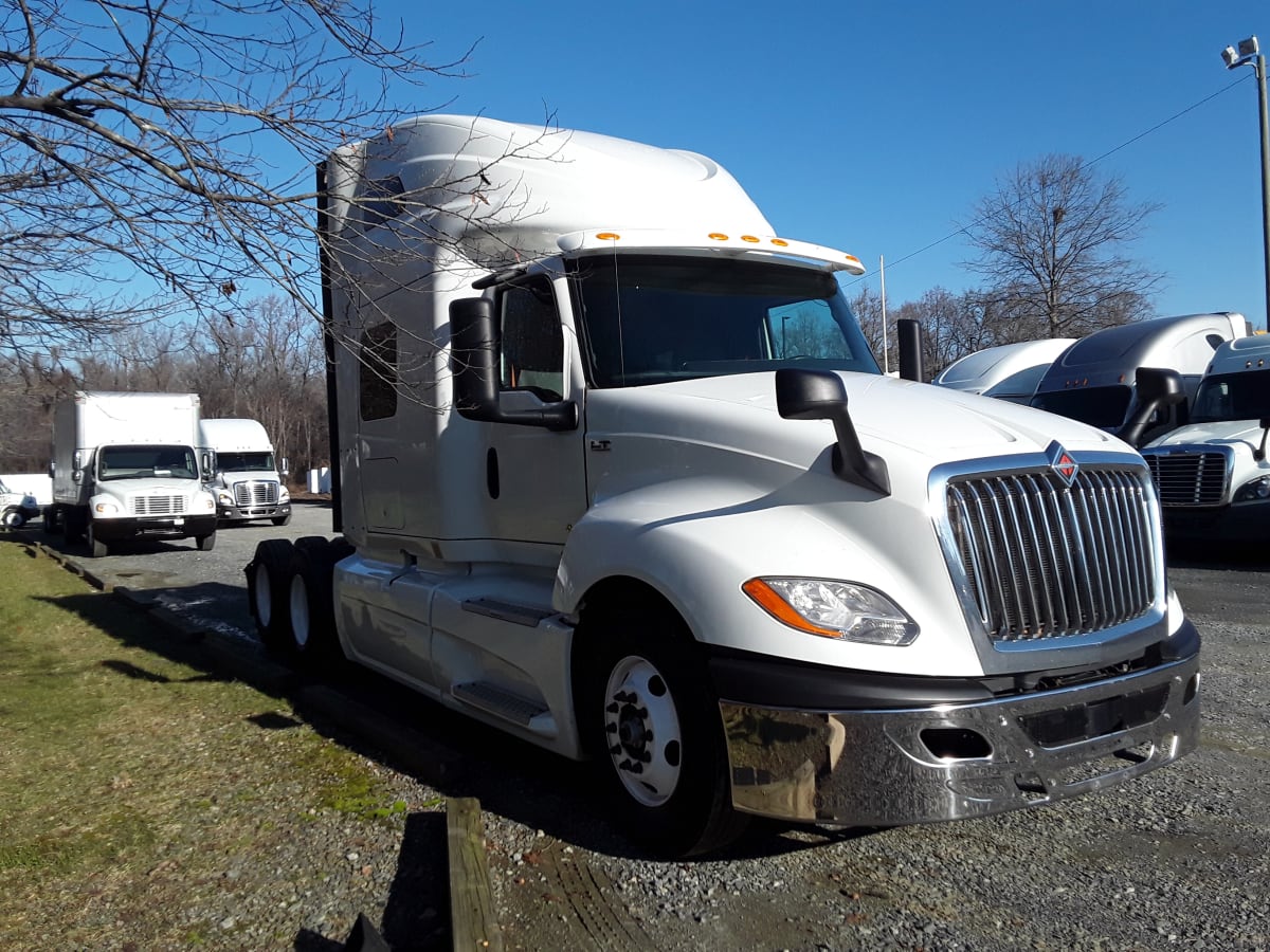 2019 Navistar International LT625 SLPR CAB 860940