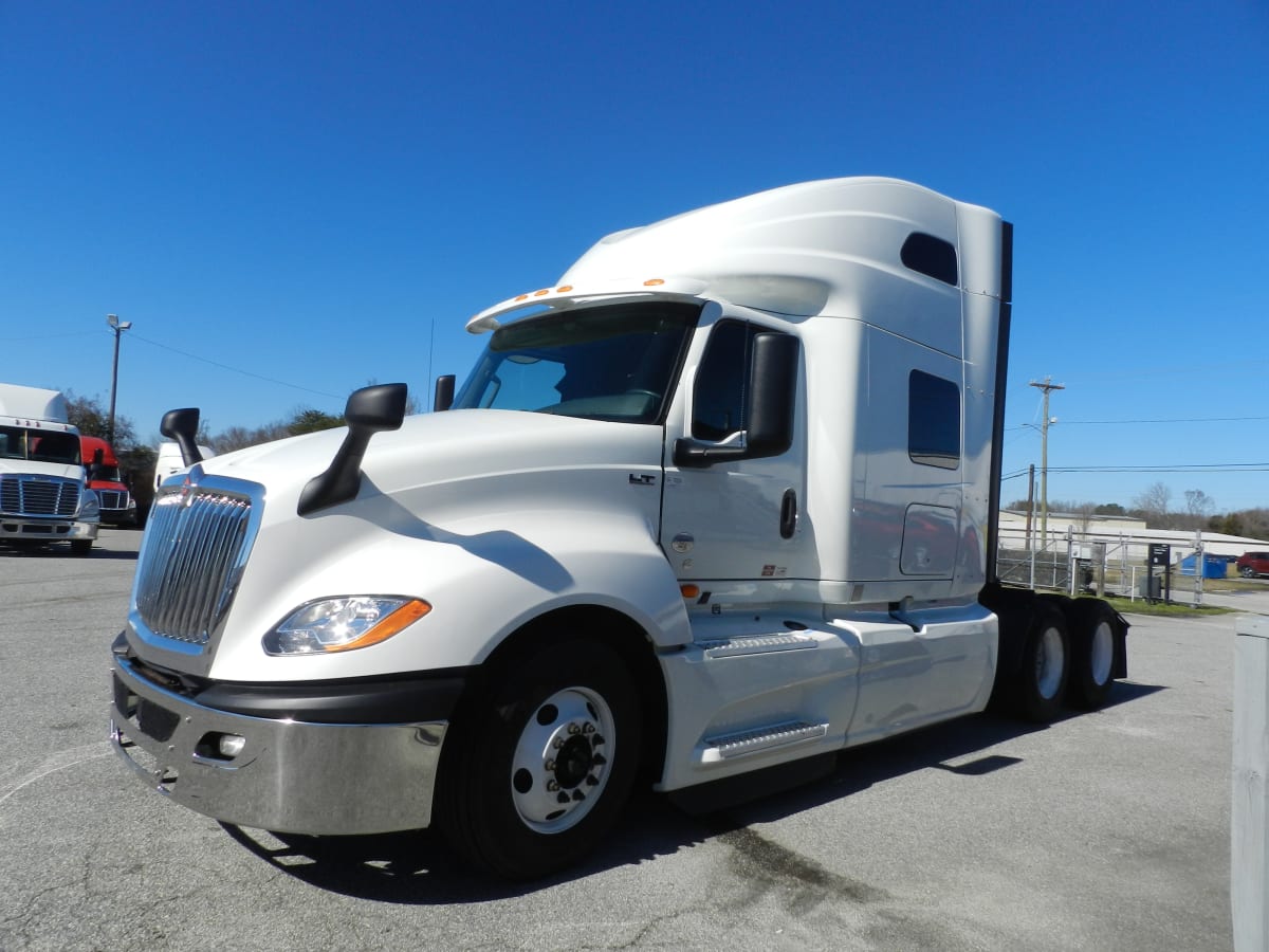 2019 Navistar International LT625 SLPR CAB 860959