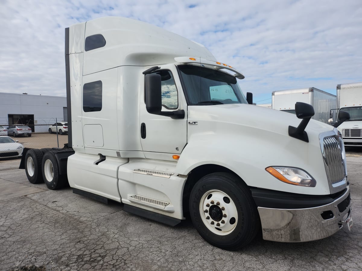 2019 Navistar International LT625 SLPR CAB 860971