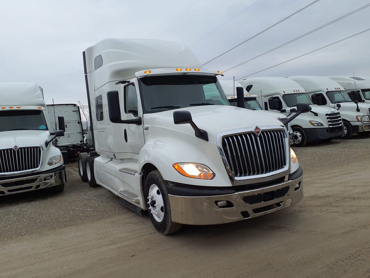 2019 Navistar International LT625 SLPR CAB 861003