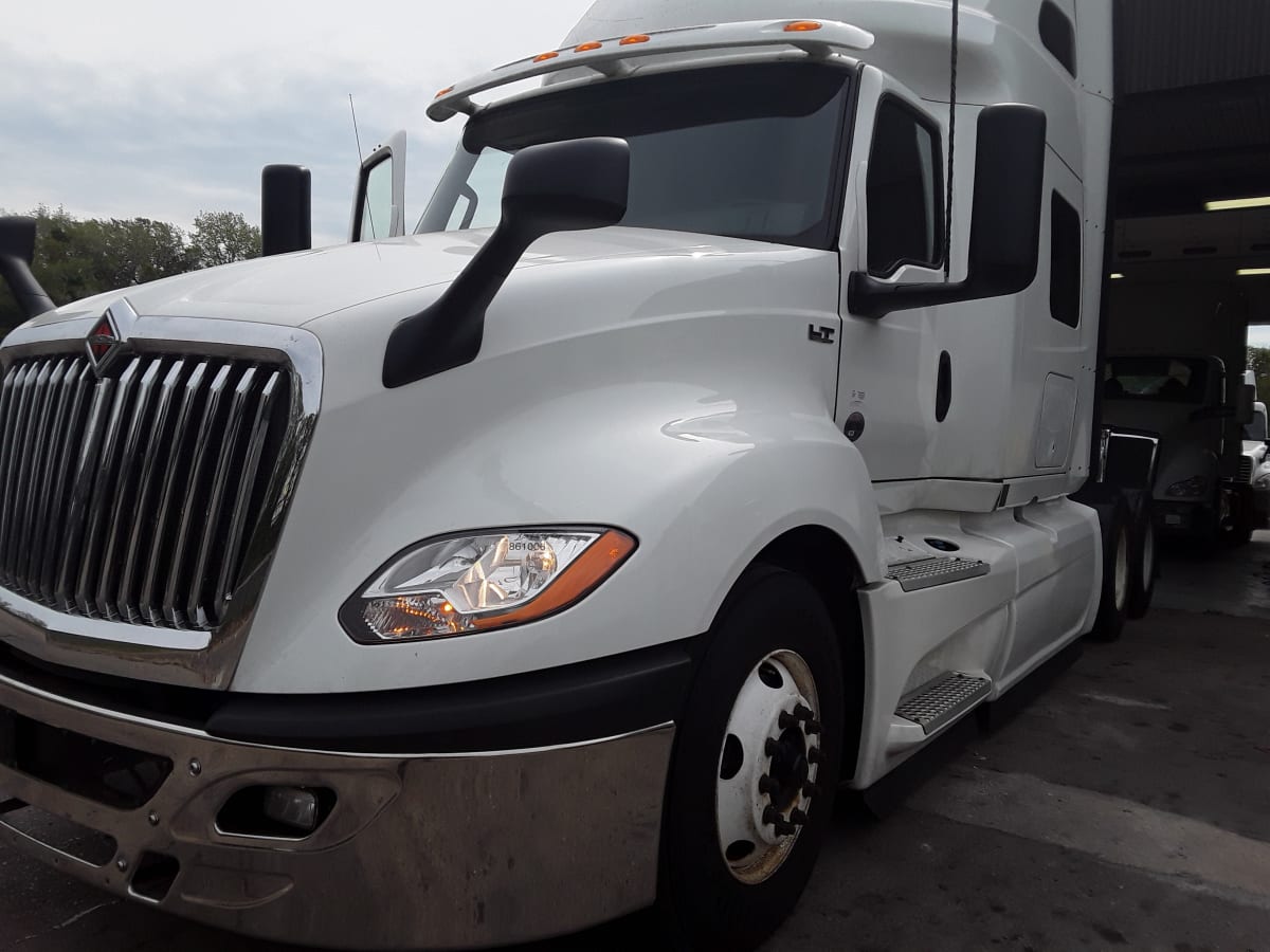 2019 Navistar International LT625 SLPR CAB 861006