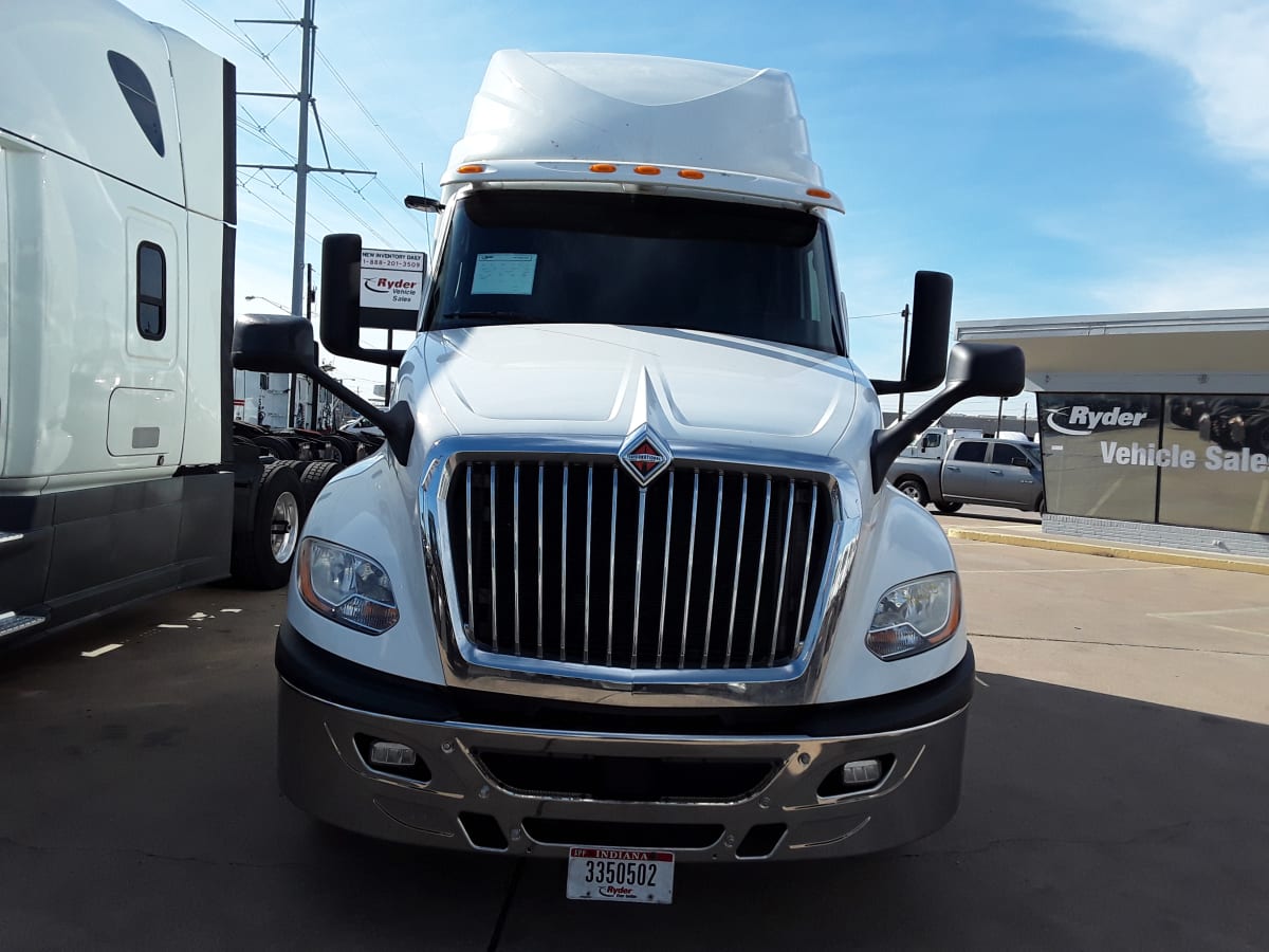 2019 Navistar International LT625 SLPR CAB 861015