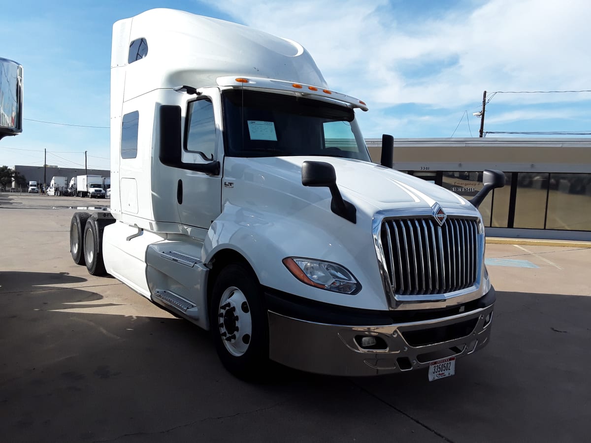 2019 Navistar International LT625 SLPR CAB 861015