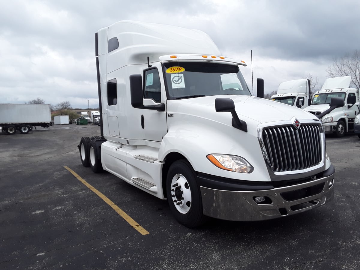 2019 Navistar International LT625 SLPR CAB 861029