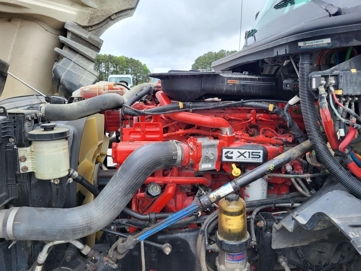 2019 Navistar International LT625 SLPR CAB 861042