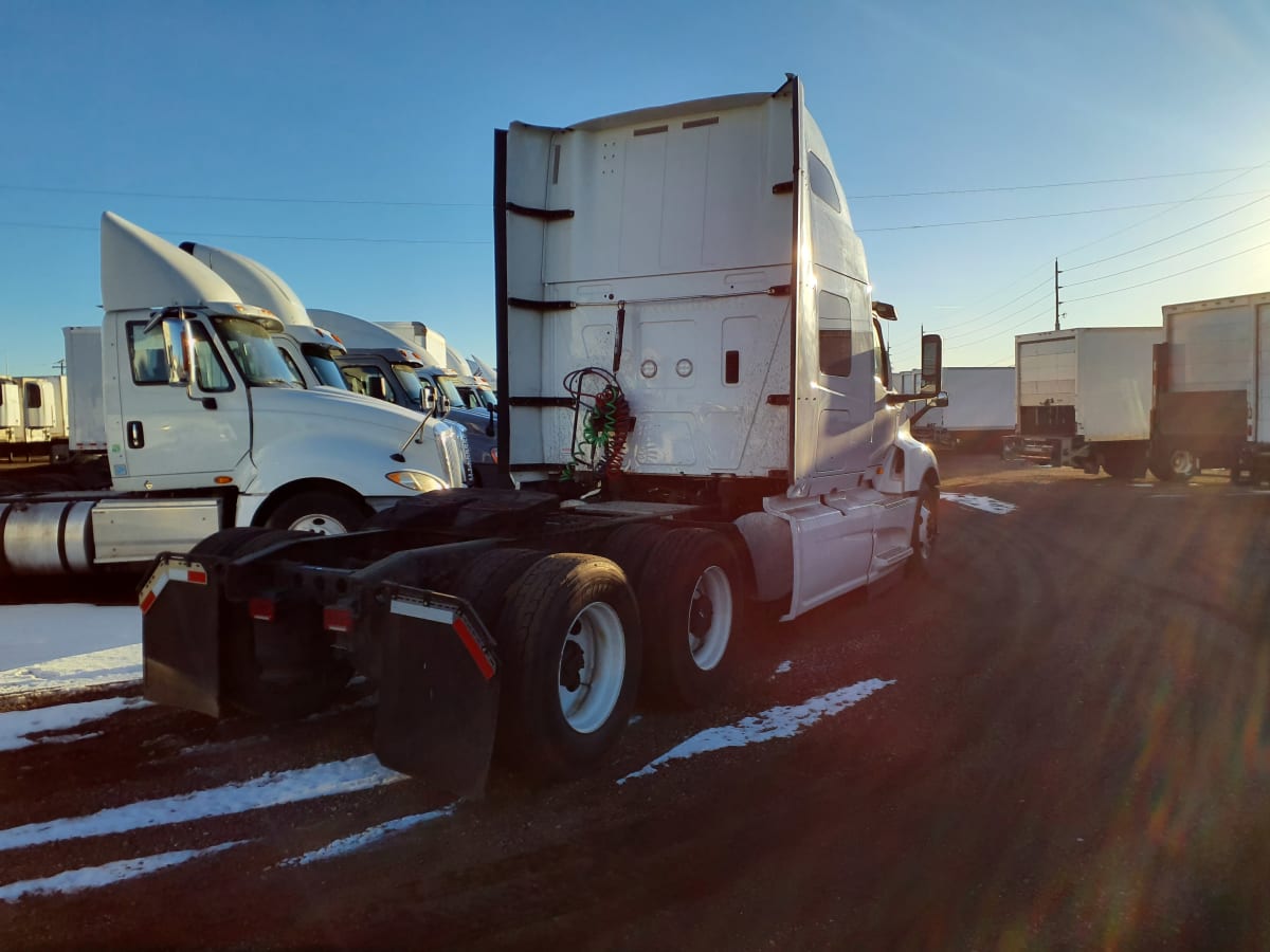 2019 Navistar International LT625 SLPR CAB 861044