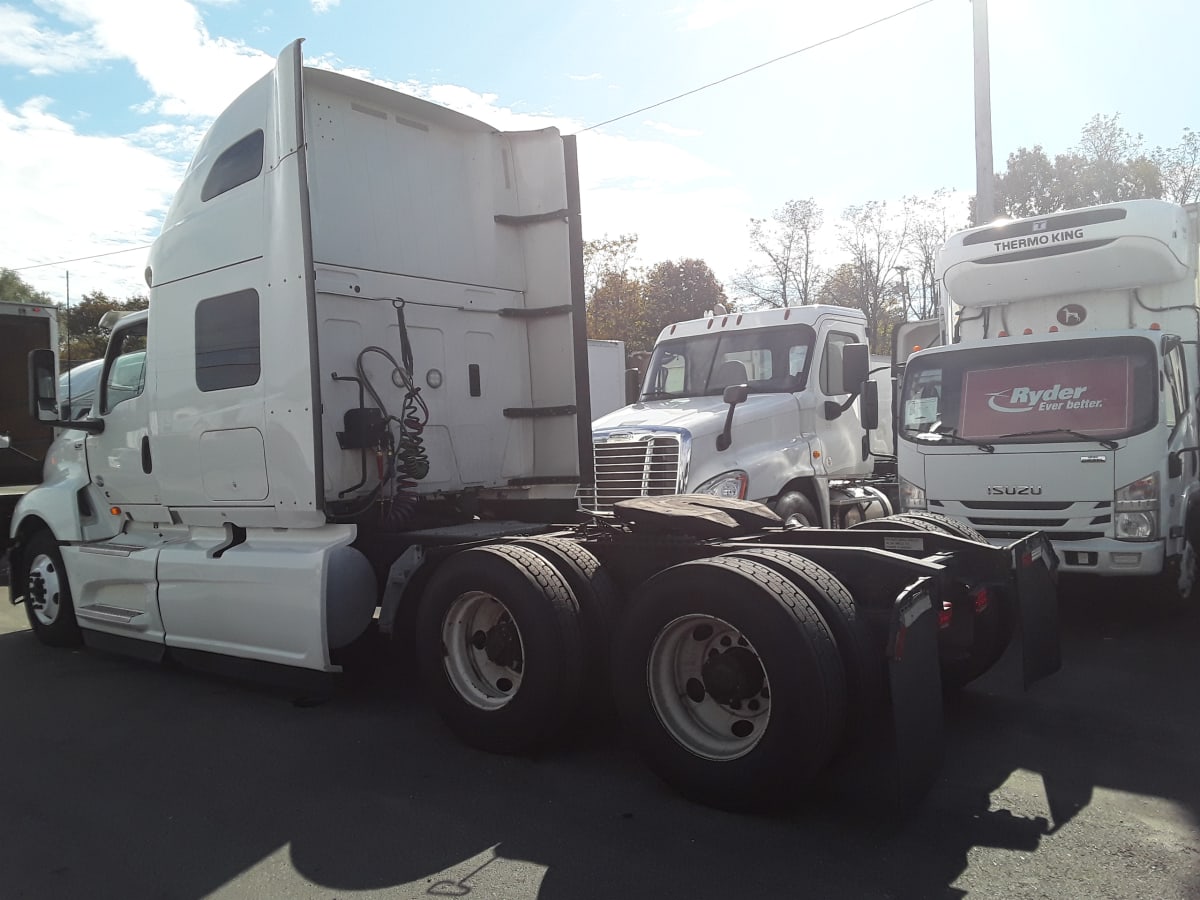 2019 Navistar International LT625 SLPR CAB 861050