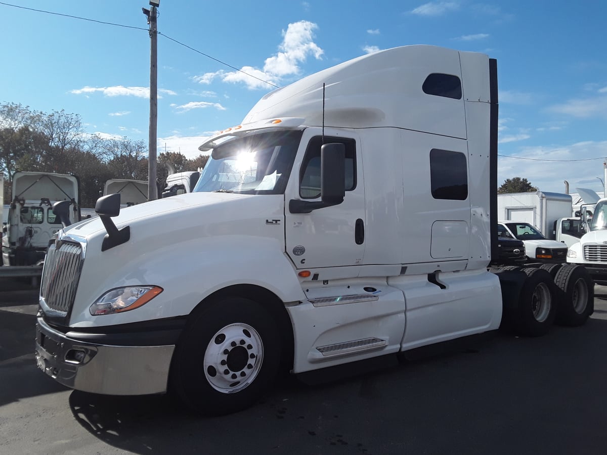 2019 Navistar International LT625 SLPR CAB 861050