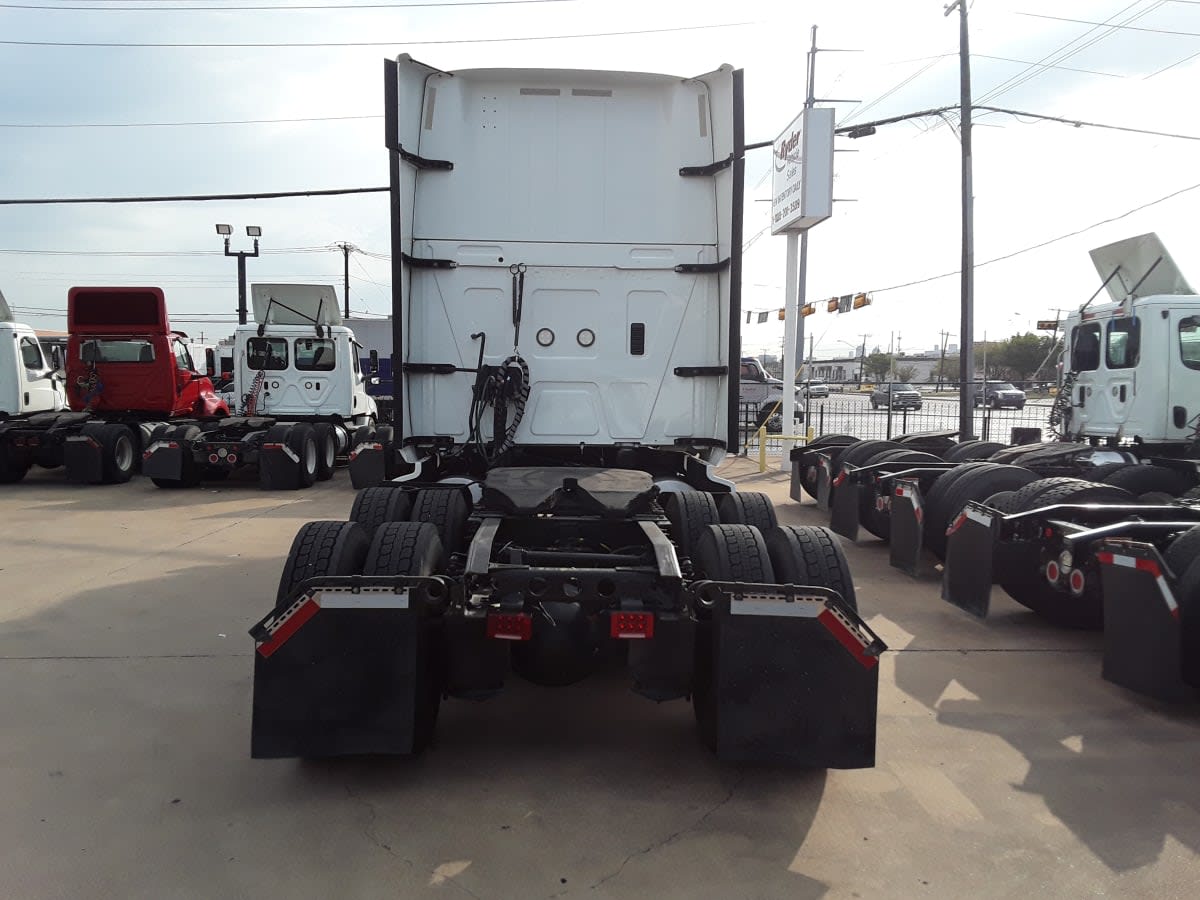 2019 Navistar International LT625 SLPR CAB 861062