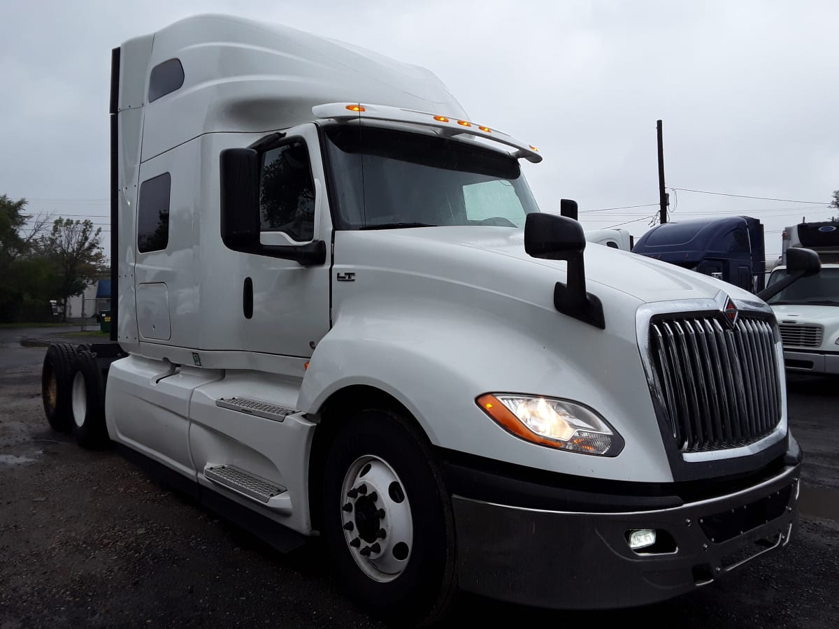 2019 Navistar International LT625 SLPR CAB 861066