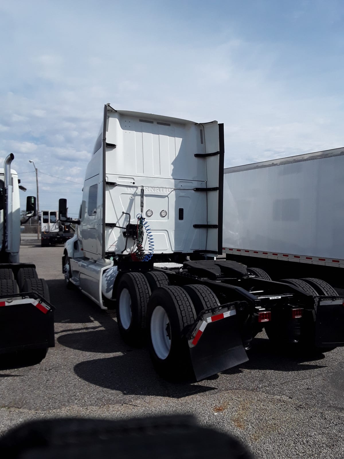 2019 Navistar International LT625 SLPR CAB 861067