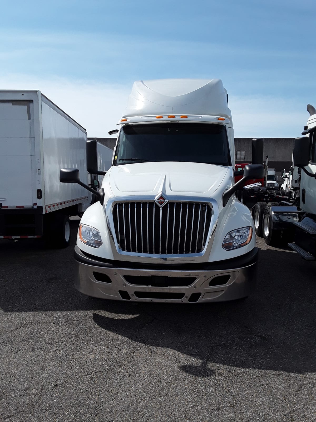 2019 Navistar International LT625 SLPR CAB 861067