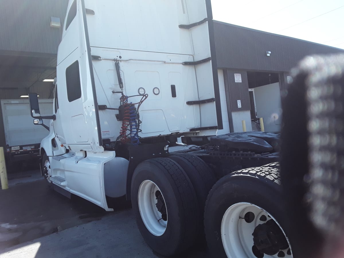 2019 Navistar International LT625 SLPR CAB 861093