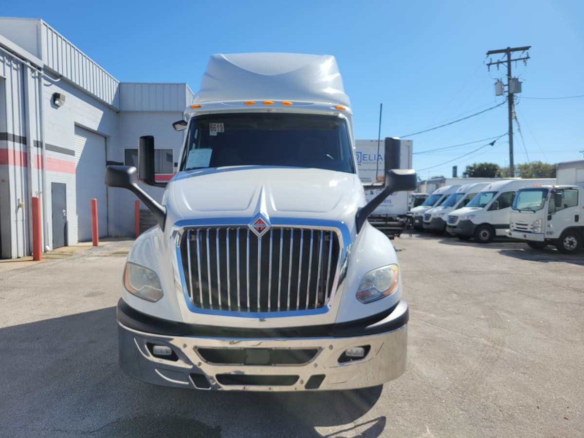 2019 Navistar International LT625 SLPR CAB 861096