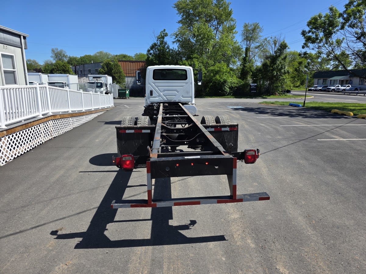 2019 Navistar International 4300 861104
