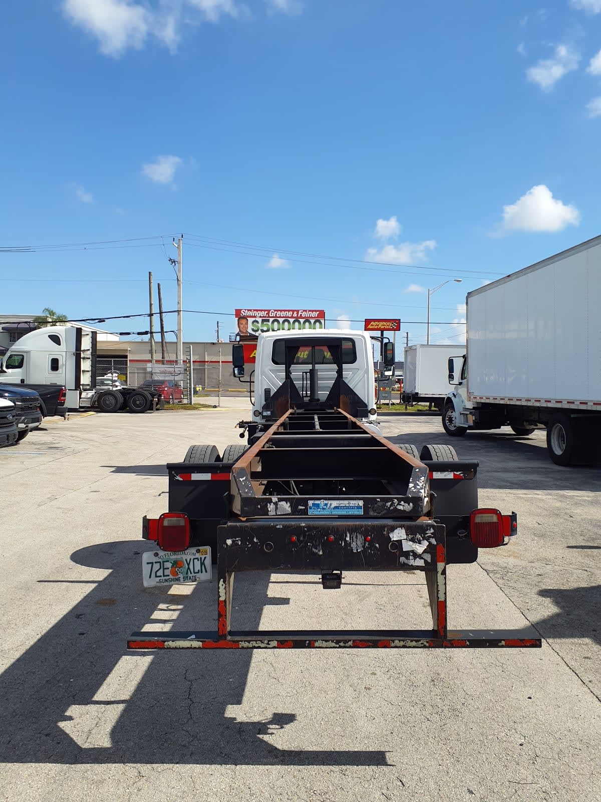 2019 International 4300 in Miami, FL — photo 5