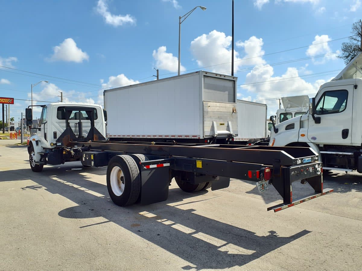 2019 International 4300 in Miami, FL — photo 6