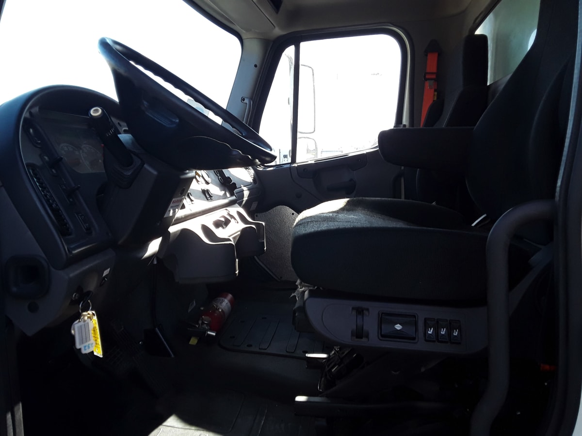 2019 Freightliner/Mercedes M2 106 861126