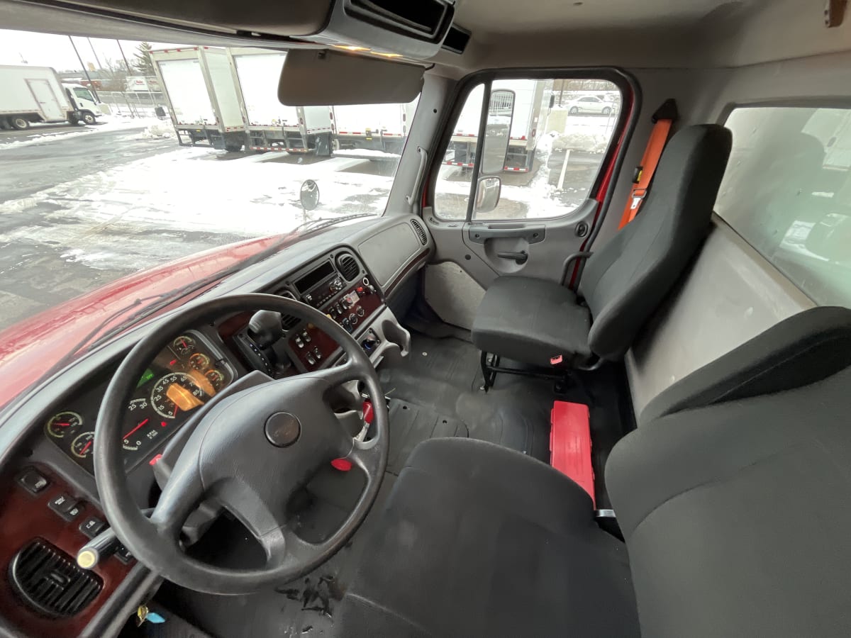 2019 Freightliner/Mercedes M2 106 861157