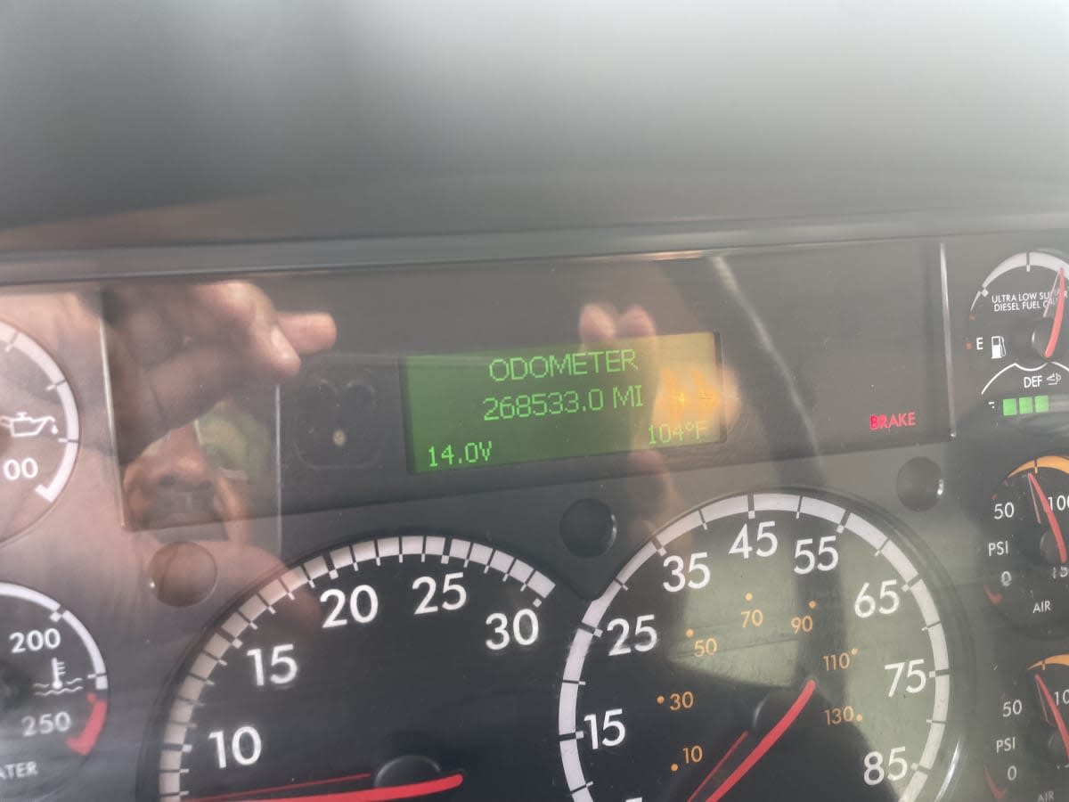 2019 Freightliner M2 106 861158