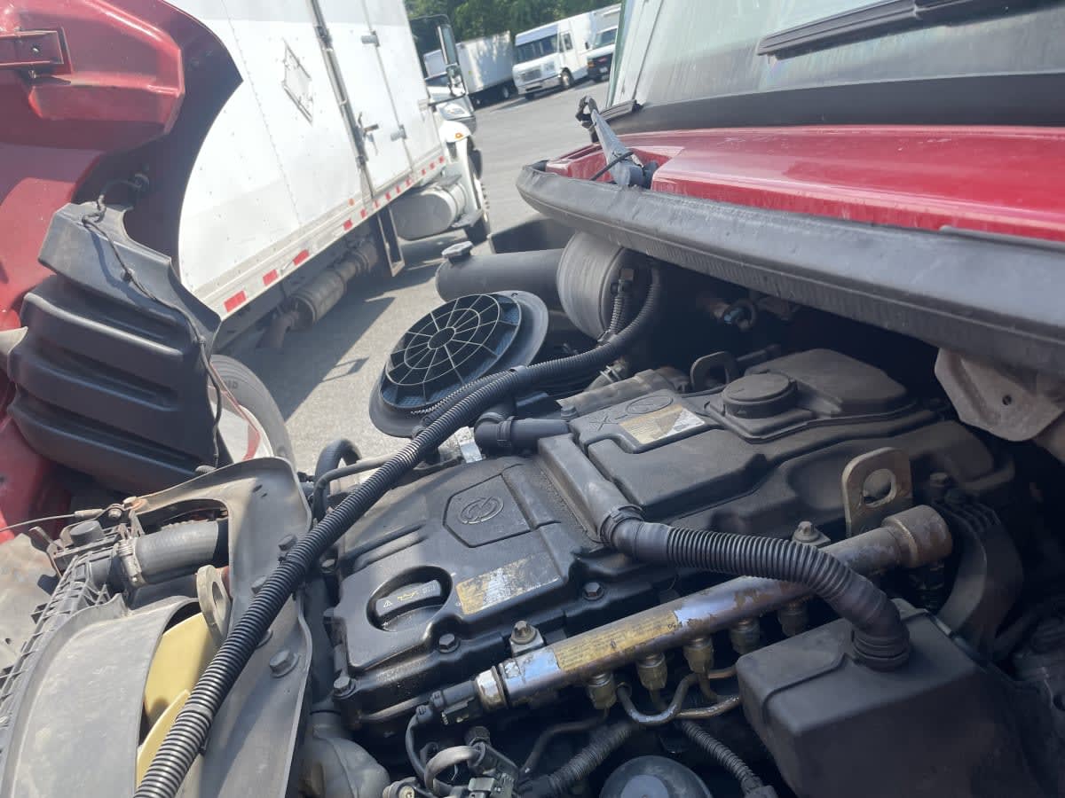 2019 Freightliner M2 106 861158